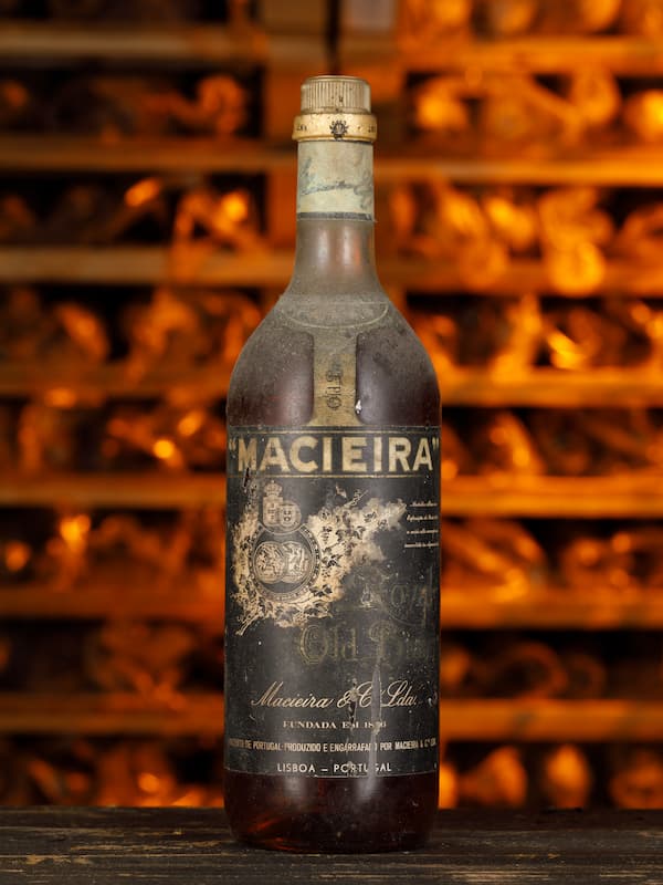 Macieira Royal Old Brandy garrafa Antiga