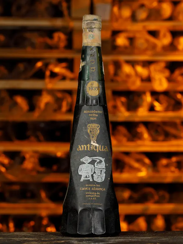 1935 Aguardente Vínica Antiqua VSOP Reserva